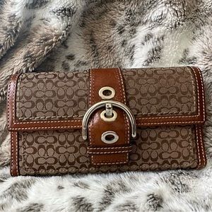 VINTAGE COACH  BROWN LEATHER BUCKLE SIGNATURE LOGO WALLET